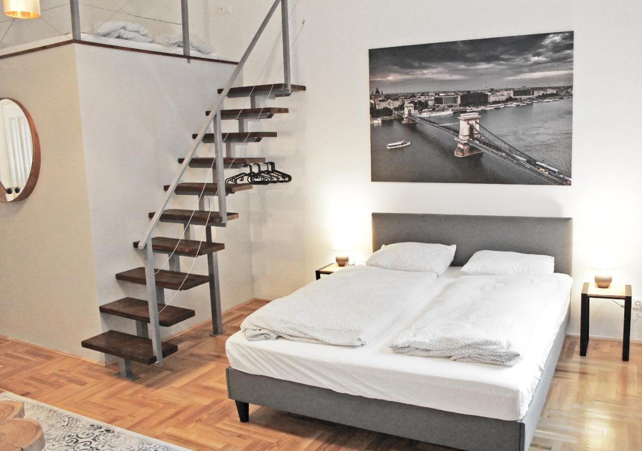 Luxury New Apartment With Gallery At Dob Street Nearby Gozsdu Court Будапеща Екстериор снимка